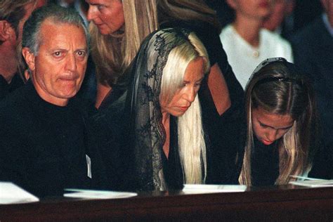 gianni versace funeral date|versace death scene.